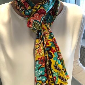 🤩Vera Bradley🤩 Scarf in Provençal (Retired Pattern)!!